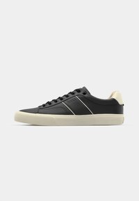 Unselected, black