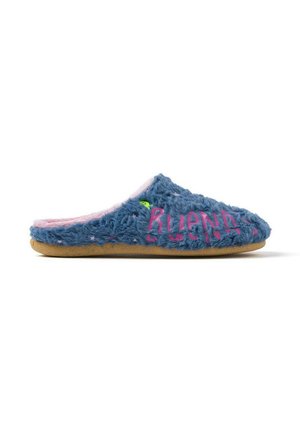 Pantofole blu pelose con fodera rosa, caratterizzate da testo multicolore "Buena" e motivi a stelle. Suola in gomma, design aperto arrotondato sul retro.