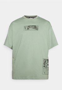 Unselected, silver green