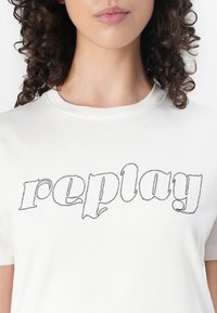 Replay Trükipildiga T-särk - natural white