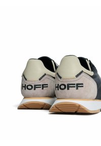 HOFF Baskets basses - black