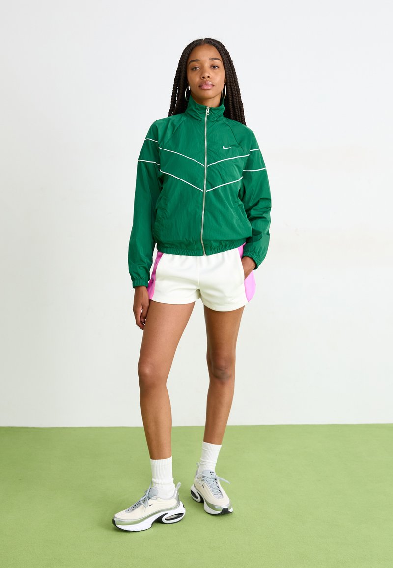 Nike Sportswear Sportovní kraťasy - sail/playful pink