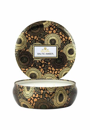 3-WICK CANDLE DECORATIVE TIN BALTIC AMBER 340G - Tuoksukynttilä - gold