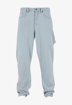 Lyseblå denim bukser med afslappet pasform, forlommer og en sidelomme til værktøj med let slid for et afslappet udseende.