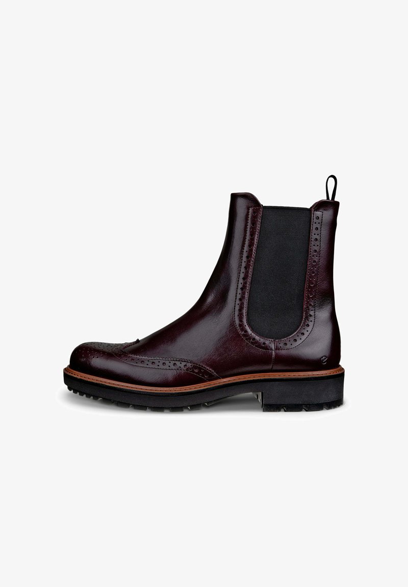 Bordeaux læder ankelstøvler med rund tå, elastiske sidepaneler, brogue detaljer og en tekstureret gummisål.