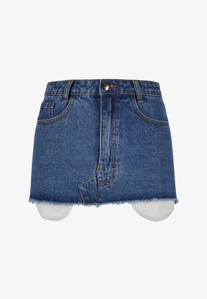 Denim svārki, vidēji zila krāsa, klasiskā piecu kabatu dizains, izvērsts apakšmalas, kontrastējoša šūšana, metāla pogas aizdare, redzama iekšējā oderējums.