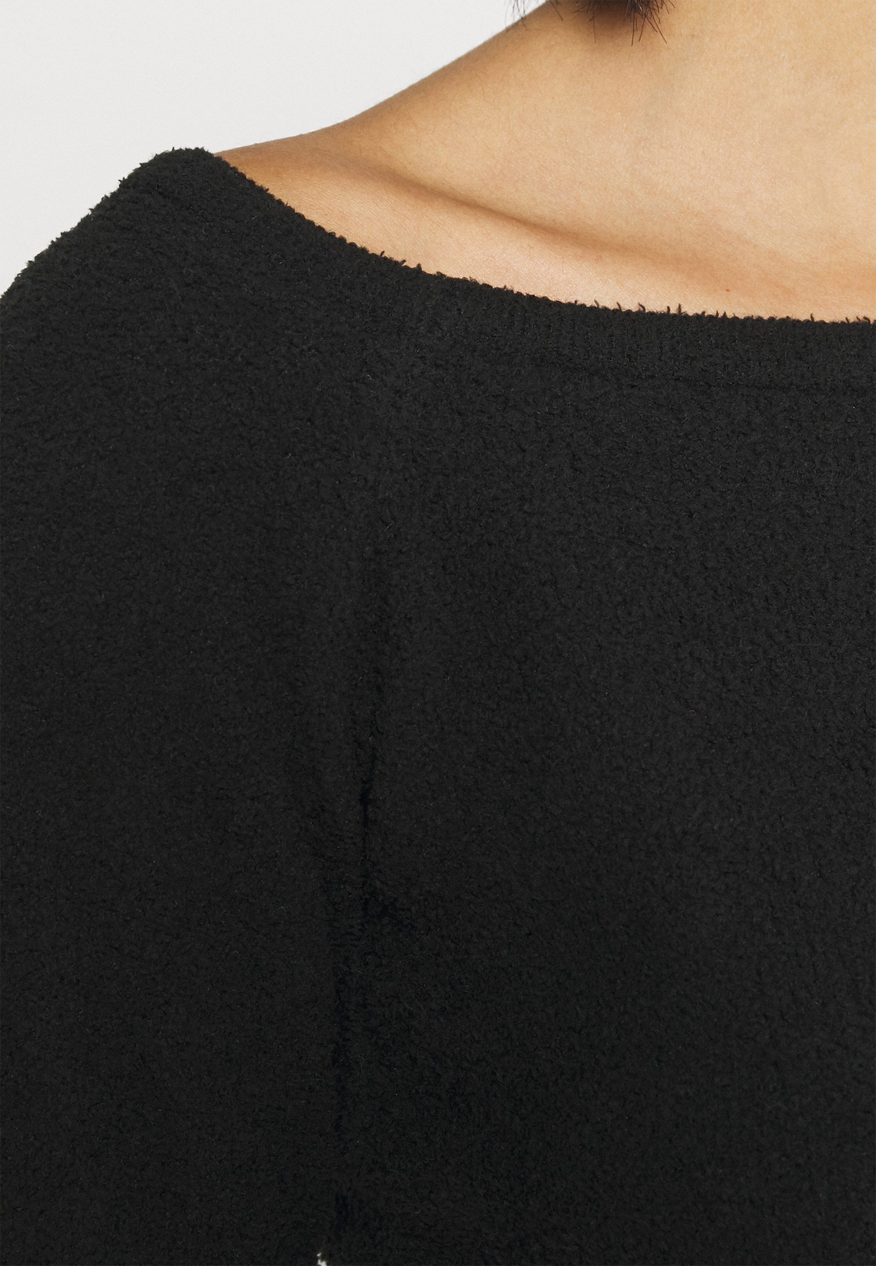 Damen FIA - Strickpullover Damen FIA - Strickpullover