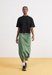Carhartt WIP CARGO SKIRT - Jupe trapèze - duck green rinsed