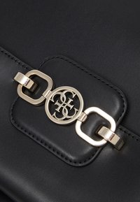 Guess HENSELY SATCHEL - Borsa a mano - black