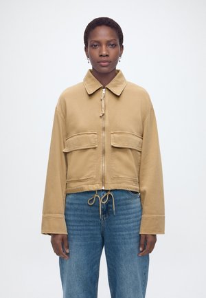 WOVEN OUTDOOR JACKETS, CROPPED BARN - Könnyű dzseki - smoky pine