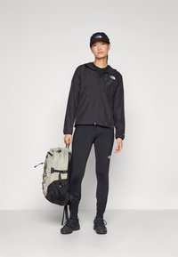 The North Face HIGHER RUN JACKET - Vjetrovka - black