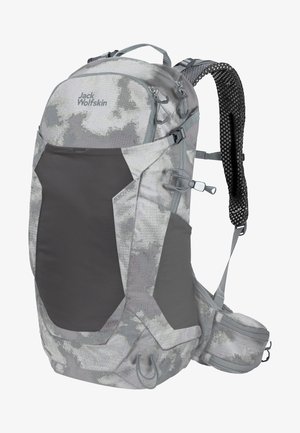 Sac à dos camouflage gris avec plusieurs poches, panneau arrière en maille et bretelles réglables. Présente des accents et des éléments en gris pour plus de fonctionnalité.