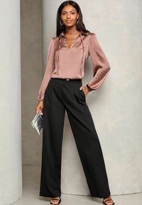 Lipsy HOTFIX V NECK LONG SLEEVE - REGULAR FIT - Bluse - pink