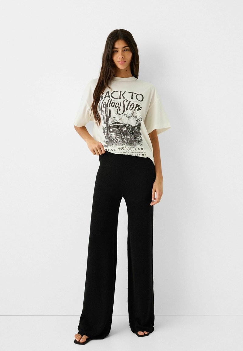 Bershka Broek zwart Bershka Broek zwart