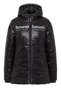 Svart puffjacka med glänsande yta, huva och dragkedjestängning. Utrustad med vit grafisk text "bruno banani NOT FOR EVERYBODY" över bröstet.