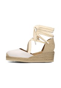 Witte leren espadrille-wedge met gevlochten, gestructureerde enkelbandjes en een met jute omhulde middenzool, met een ronde teenontwerp en een beige rubberen zool.