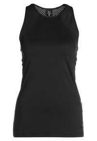 Sort atletisk tanktop med et strømlinet design, der har mesh-paneler for åndbarhed og et lille logo nederst til højre.