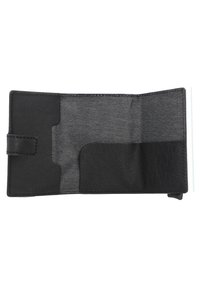 Portafoglio in pelle nera con interni testurizzati e motivo a spina di pesce, chiusura a pressione e molteplici slot per carte.
