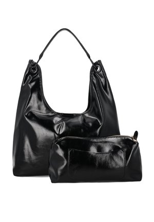 Geantă neagră lucioasă cu o singură bretea și un săculeț negru lucios cu fermoar în față, ambele realizate din piele netedă.