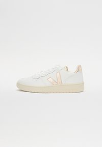 V 10 - Matalavartiset tennarit - extra white/platine