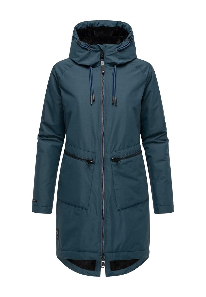 Tamnozelena, vodonepropusna parka s kapuljačom, dva zatvorena džepa s patentnim zatvaračem i prednjim zatvaračem. Ima uže na vratu i teksturiranu podstavu.