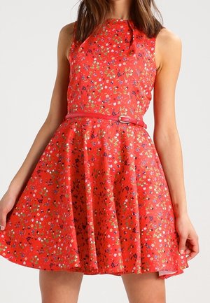 Day dress - light red