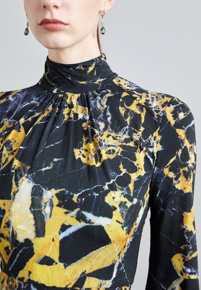 Roberto Cavalli DRESS - Φόρεμα από ζέρσεϊ - nero/giallo