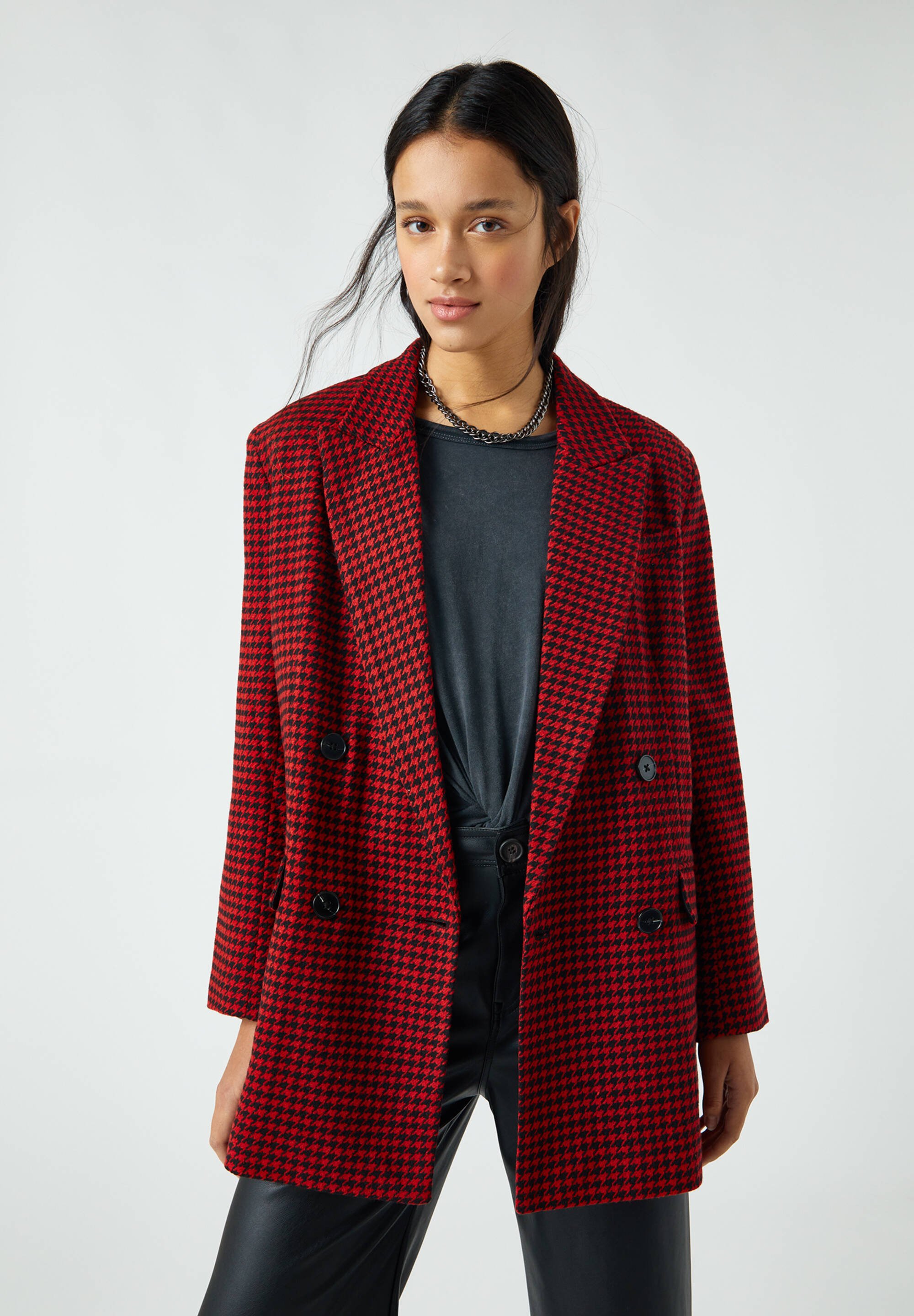 pull and bear red coat