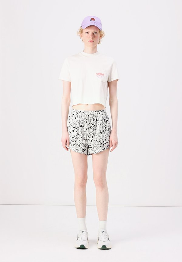 POCKET DIAL TEE - Print T-shirt - bone4