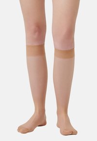 ITEM m6 INVISIBLE COMPRESSION KNEE-HIGH 15 DEN - MADE IN GERMANY - Knee high socks - ivory