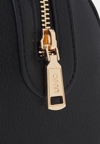 LIU JO BOWLING BAG - Mala de mão - nero