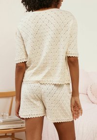 Laura Ashley POINTELLE LOUNGE - REGULAR FIT - Pidžamas apakšdaļa - cream