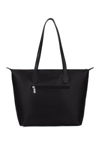 Zwarte tote bag met twee lange handvatten, voorzak met rits en een gladde textuur, ontworpen voor dagelijks gebruik of reizen.