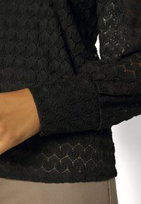 Vero Moda Tall VMBECCA - Μπλούζα - black