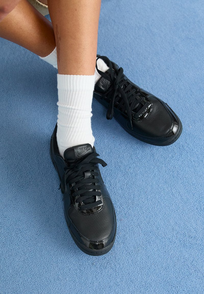 Nike Sportswear - FIELD GENERAL - Trainers - black/phantom, Enlarge