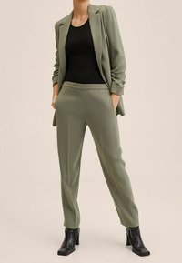 Mango Pantalon classique - light green