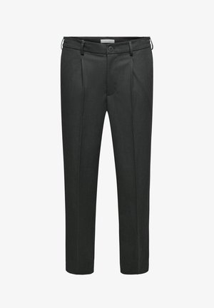 Pantalon gris foncé en tissu texturé, avec un devant plat et des plis, deux poches latérales et une taille standard à bouton.