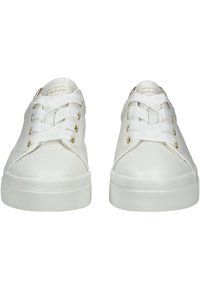 Sneakers bianchi in pelle con finitura liscia, design classico con lacci, occhielli dorati e suole in gomma testurizzata.
