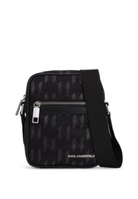 Borsa a tracolla nera con motivo testurizzato, accessori in argento, chiusura con zip e tracolla regolabile. Logo visibile sulla parte anteriore.