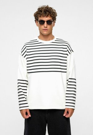 Sweater - ecru