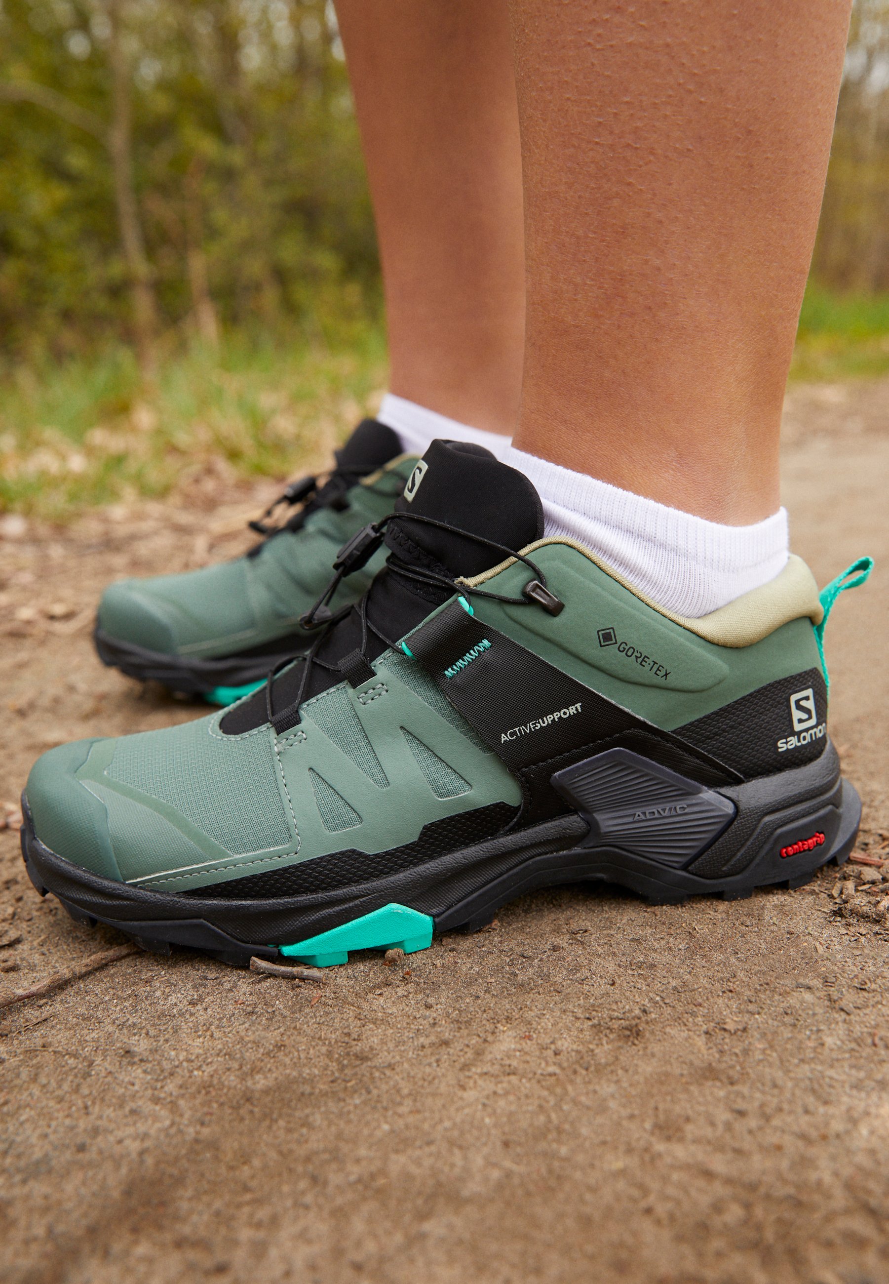Salomon X ULTRA 4 GTX - Hiking shoes 