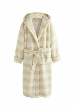 Lång, huvad badrock i krämfärgad och beige randig fleece med ett bälte och två framfickor, visad mot en vit bakgrund.