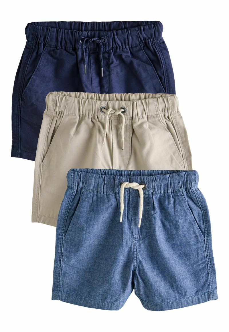 Tre par shorts i marineblå, beige og denimblå. Hver har et elastisk bælte med snoretræk og sidelommer. Fremstillet af bomuldsstof.