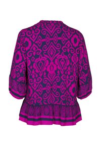 Blusa a maniche tre quarti di colore porpora e fucsia con motivo, orlo a balze e disegni elaborati. Realizzata in tessuto leggero.