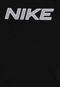 Nike Performance NIKE PRO DF CREW WARM UNISEX - Langærmet T-shirt - black/white