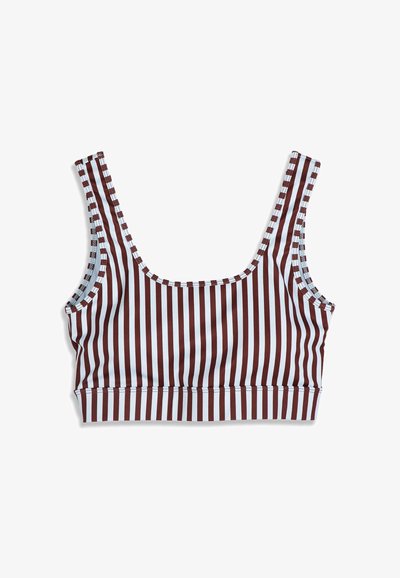 Crop top à rayures verticales marron et blanches, larges bretelles et col carré, posé à plat sur fond blanc.