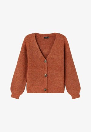 Roodbruine cardigan met V-hals, lange mouwen en knoopsluiting aan de voorkant. Gemaakt van een gestructureerde stof; voorzien van vier ronde, donkere knopen.