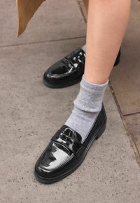 Next FOREVER COMFORT ROUND TOE - REGULAR FIT - Loafers - black
