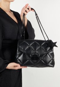 L'Atelier Du Sac HOLI - Borsa a mano - black