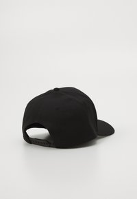 Thumbnail Image 2